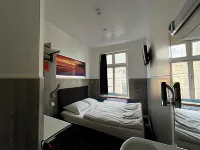 Budget Trianon Hotel