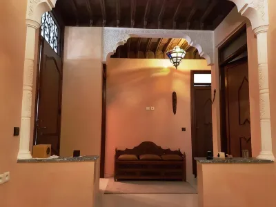 Zaitouna, Quiet Apartment, Modern Hotel in zona Mosquée Sidi-bel-Abbès