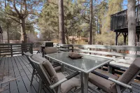 Dark Pine Retreat - Chalets