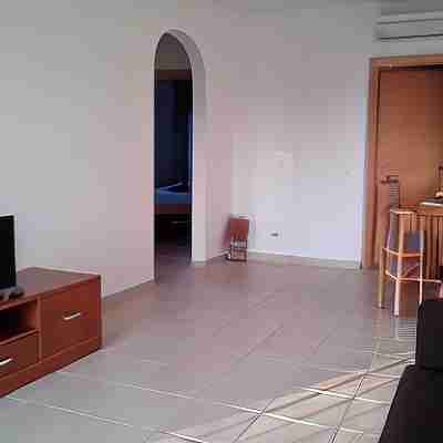 Albufeira 2 Bedroom Apartment 5 Min. from Falesia Beach and Close to Center! H Rooms