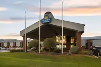 Days Inn & Suites by Wyndham Northwest Indianapolis Hôtels à : Indianapolis