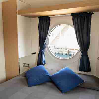 House Boat Rimini Resort Rooms