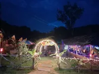 Island Vibes Hotels in Sanapur