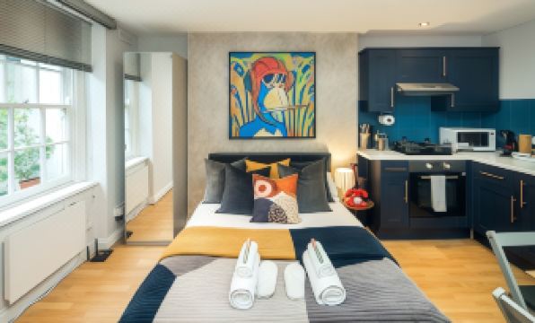 1. 5분 거리에 있..