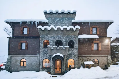 Fort Evrika Hotel