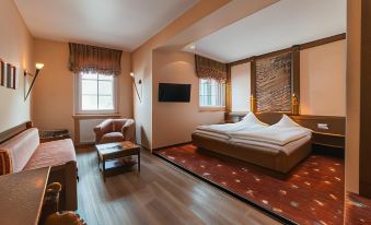 Akzent Hotel Berg's Alte Bauernschänke- Wellness Und Wein
