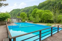 Gapyeong Attirance Pension - Kolam Renang