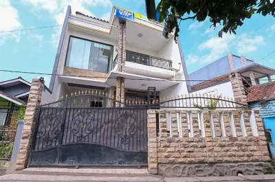 Hardi Homestay Lembang Hotels in Langensari