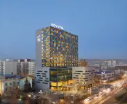 Novotel Ulaanbaatar Các khách sạn gần Jukov memmorial