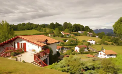 Chambres d'Hôtes Garicoitz Hotels near CROPS OF THE WORLD