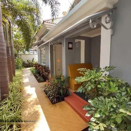 Crown Villa Vagator