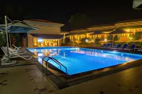 Cochichos Resort - Pools