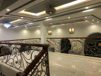 Sky Palace Boutique Hotel