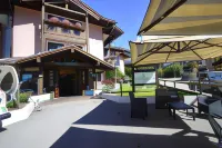 Hotel Quadrifoglio Hotels in Pinzolo