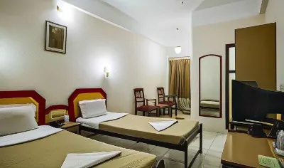 Hotel Hornbill Hotels near SBS