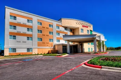 Courtyard San Marcos