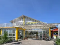 Glamping Pengilon Edupark Mitra RedDoorz Hotel dekat Alun-Alun Kota Temanggung