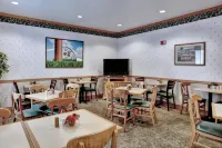 Lancaster Inn & Suites