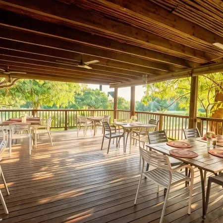 Hamiltons Lodge & Restaurant