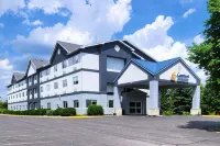 Comfort Inn & Suites Liverpool - Syracuse Hotels near ALDI