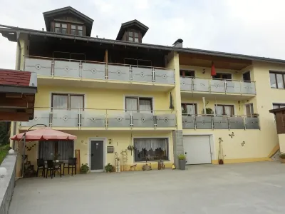 Ferienwohnung im Bayerischen Wald mit Balkon Hotels in der Nähe von Schloßbräu Drachselsried Richard Bruckmayer GmbH & Co. KG