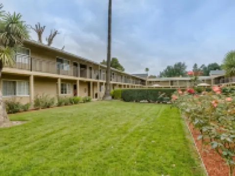 Rose Garden Inn Hotels in San Jose