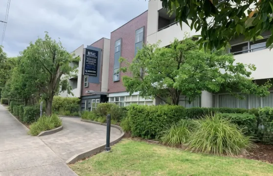 伯伍德服務式公寓