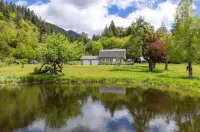 Mt Rainier,BestHome to Stay!4Bedroom_2Bath_Sleeps10,AC,Hot Tub,Car,RV Parking,