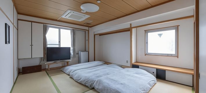 Hostel JAQ takamatsu Hotels in Takamatsu