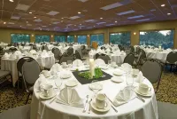 Lake Okoboji Resort and Conference Center Hotels in Center Grove