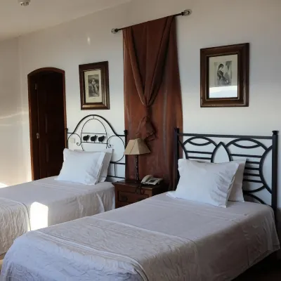 Hotel Portofoz Hotels near Piramides da Quinta da Prelada