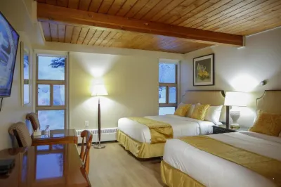 Grizz Hotel Hotel di Revelstoke