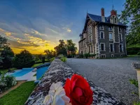 Manoir des Reves Sauvages Hôtels à : Parentignat