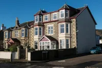 The Cedars Guest House - parking
