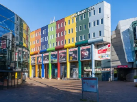 イージーホテル アムステルダム アリーナ ブレヴァール アムステルダムのホテル