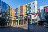easyHotel Amsterdam Arena Boulevard Hotels near Museum Vrolik