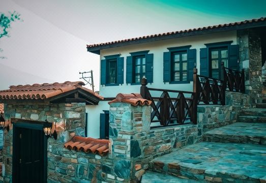 도마티아 스톤 호텔 전경