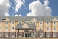 Microtel Inn & Suites by Wyndham Beaver Falls Hôtels à : North Sewickley Township