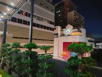Icon Hotel Hatyai - Hostels