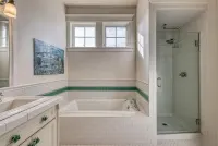 Waterfront high end home-dock, hot tub fun Hotels near Kandle Skatepark