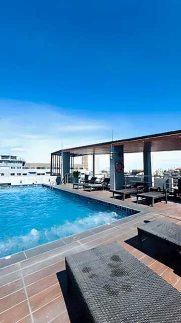 รูปภาพของThe Base Inn Pattaya