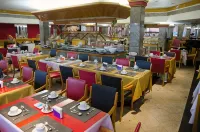 Da Vinci Hotel & Conventions - breakfast