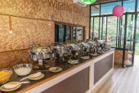 Jungle Wildlife Camp Hotels in Sauraha