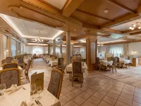 Alpenhotel Karwendel -Adults Only- Hotels in Leutasch