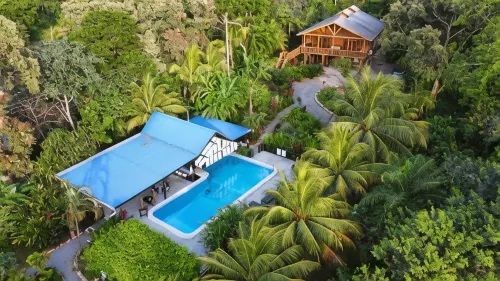 Guava Grove Resort & Villas Hotels in Mud Hole