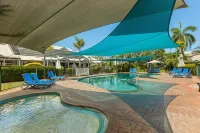 Cable Beach Apartments - Beach