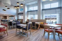 Hampton Inn & Suites by Hilton la Grande