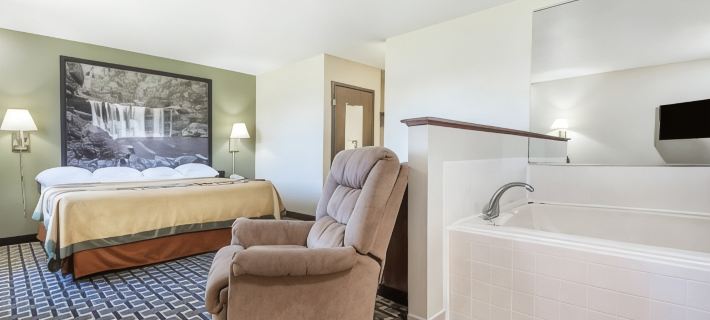 Super 8 by Wyndham Madison IN Hotel di Madison