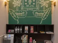 The EO Inn - Downtown Orlando Hotels near Sunshine Park