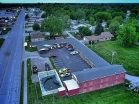 Guest House Motel Chanute - parking